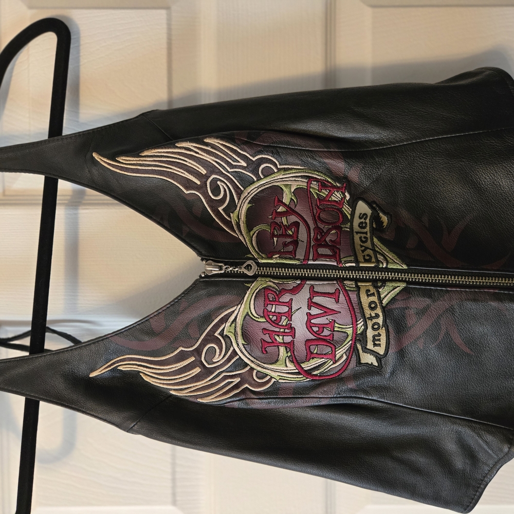 Harley-Davidson Black Leather Vest with Red and Gold Design